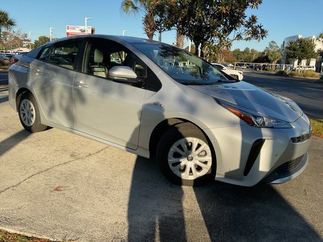 2019 Toyota Prius LE