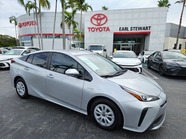 2019 Toyota Prius LE