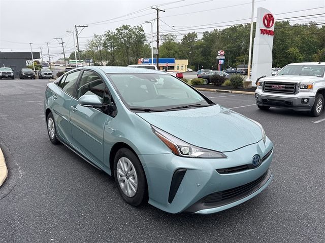 2019 Toyota Prius LE