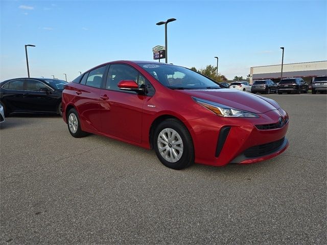 2019 Toyota Prius LE