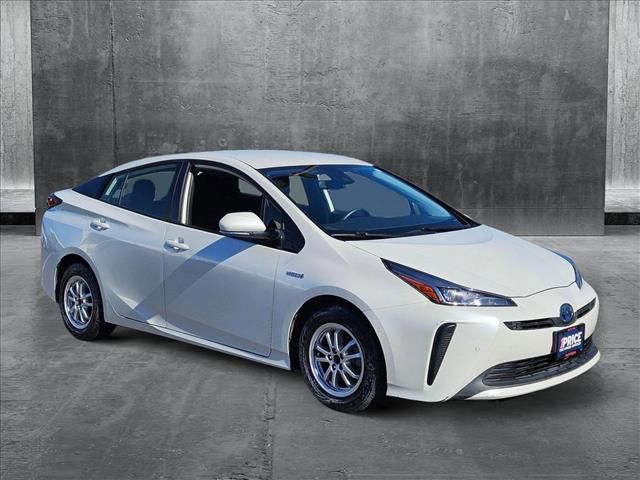 2019 Toyota Prius LE