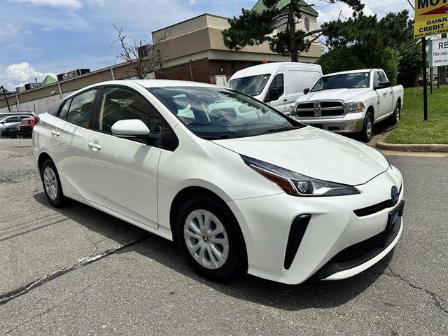 2019 Toyota Prius LE
