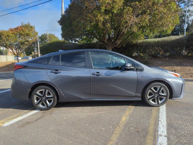 2019 Toyota Prius LE