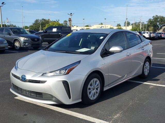 2019 Toyota Prius LE