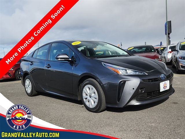 2019 Toyota Prius LE