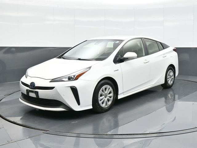 2019 Toyota Prius LE