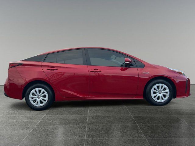 2019 Toyota Prius LE