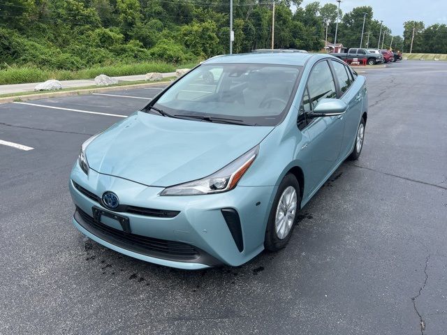 2019 Toyota Prius LE