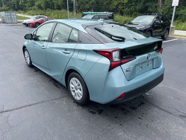 2019 Toyota Prius LE