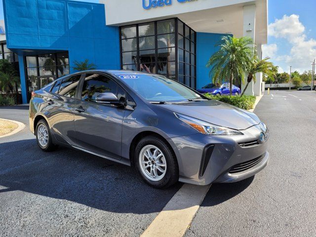 2019 Toyota Prius LE