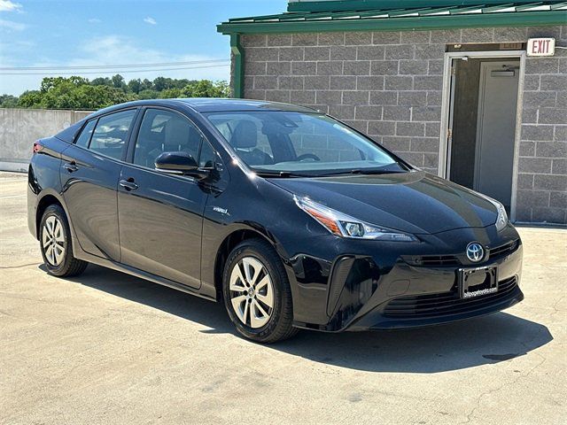 2019 Toyota Prius LE