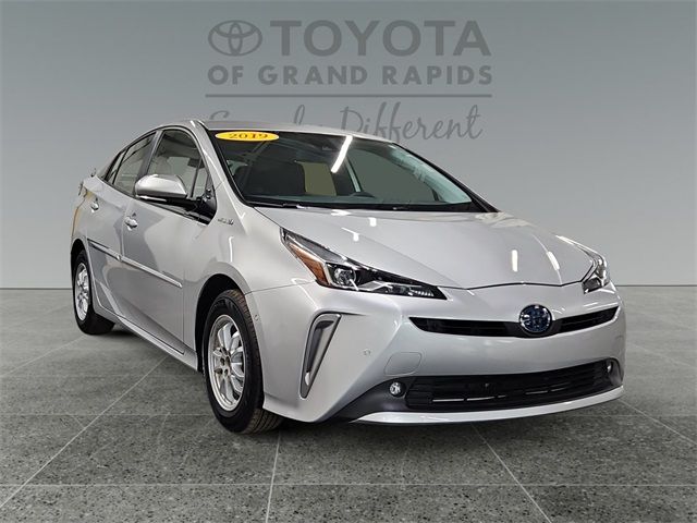 2019 Toyota Prius LE