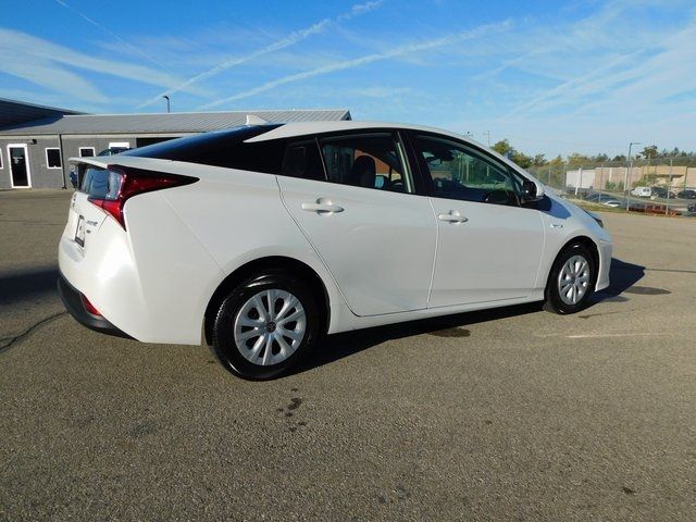 2019 Toyota Prius L Eco