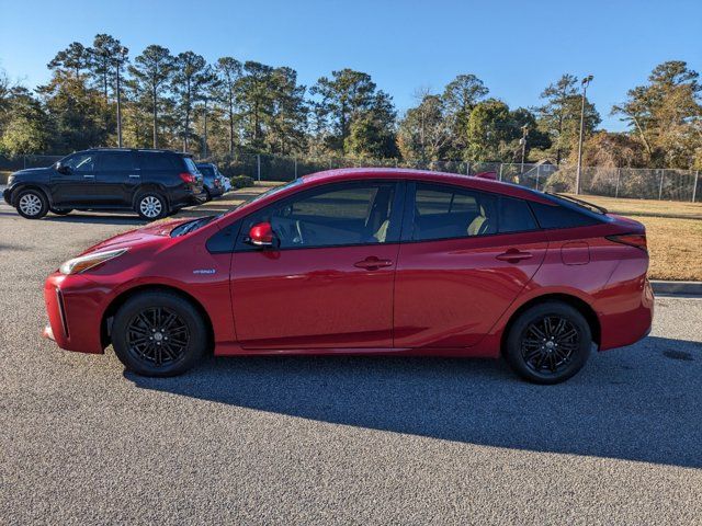 2019 Toyota Prius L Eco