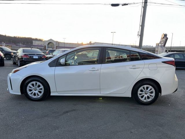 2019 Toyota Prius L Eco