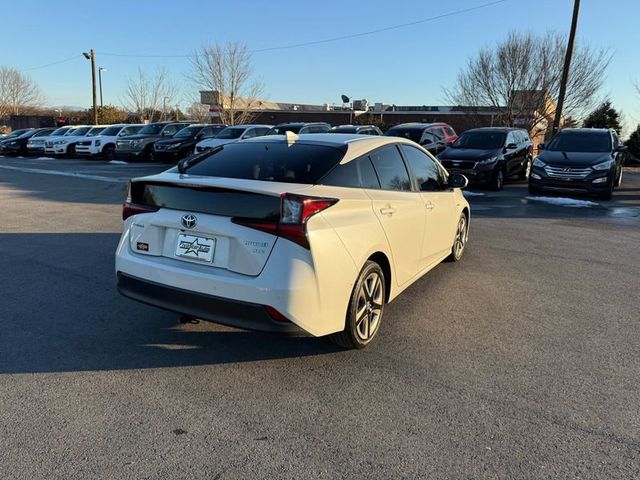 2019 Toyota Prius XLE