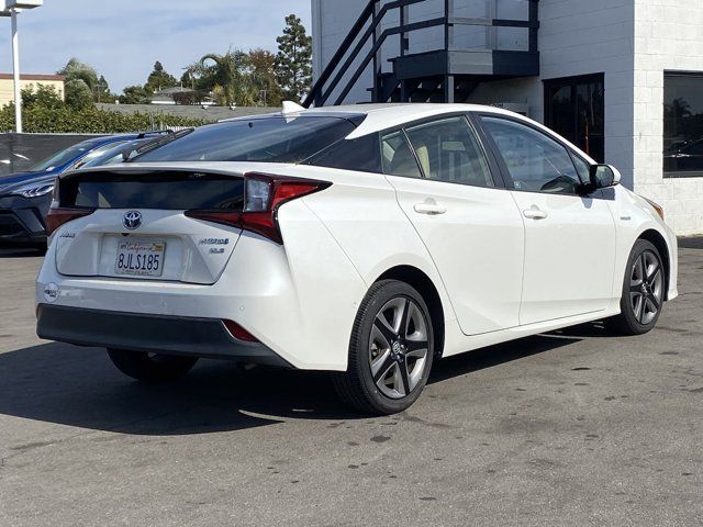 2019 Toyota Prius XLE