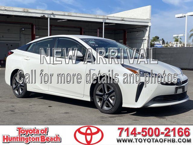 2019 Toyota Prius XLE