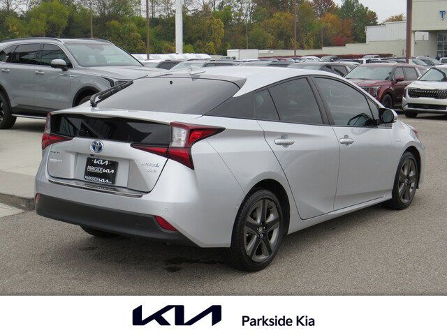 2019 Toyota Prius XLE