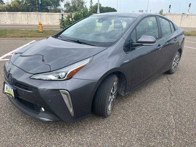 2019 Toyota Prius XLE