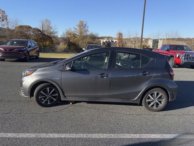 2019 Toyota Prius c LE