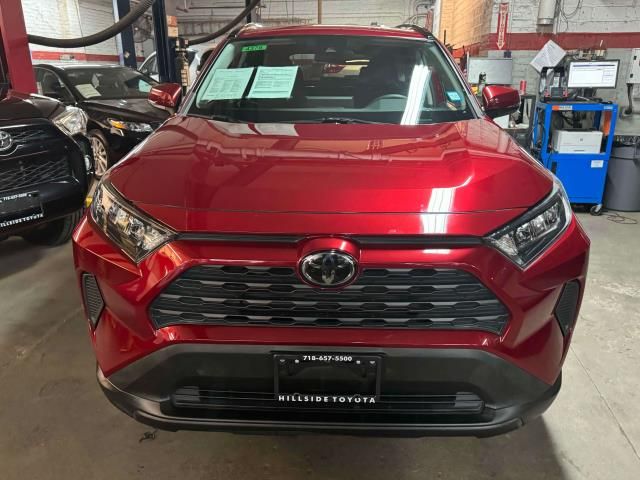 2019 Toyota RAV4 LE