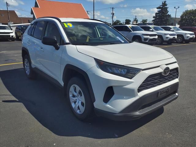 2019 Toyota RAV4 LE