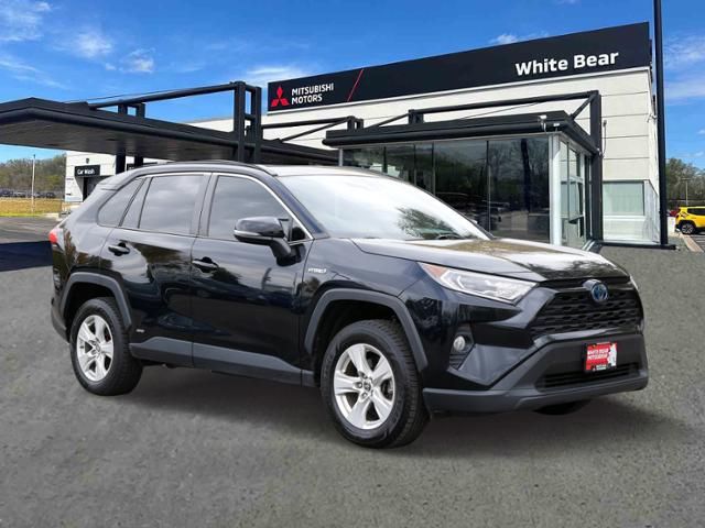 2019 Toyota RAV4 Hybrid XLE