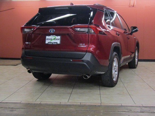 2019 Toyota RAV4 Hybrid XLE