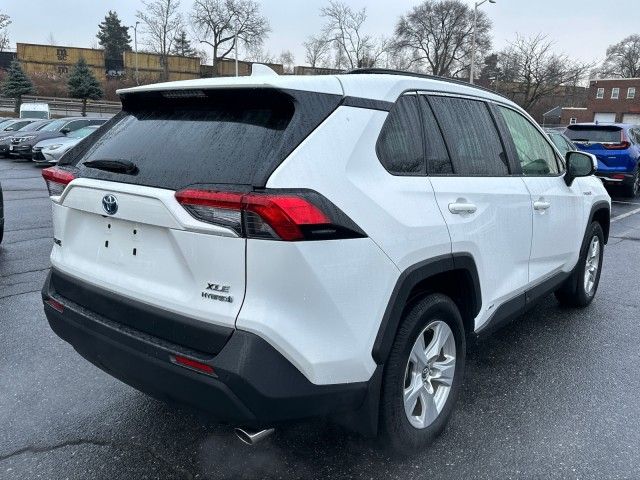 2019 Toyota RAV4 Hybrid XLE