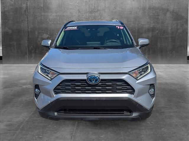 2019 Toyota RAV4 Hybrid XLE