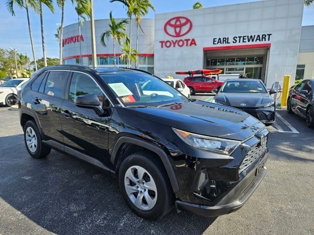 2019 Toyota RAV4 LE