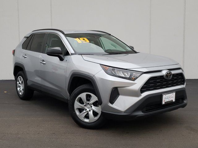 2019 Toyota RAV4 LE