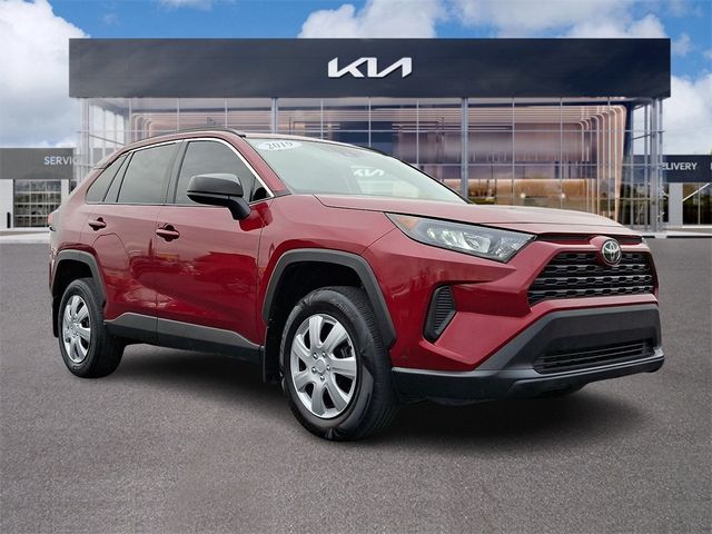 2019 Toyota RAV4 LE