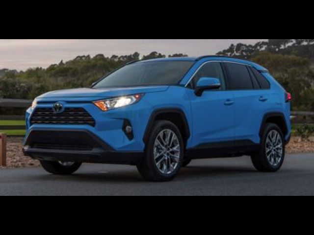 2019 Toyota RAV4 LE