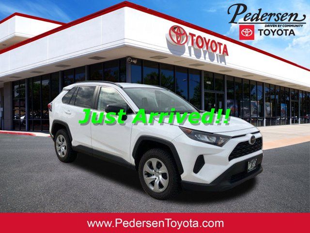 2019 Toyota RAV4 LE