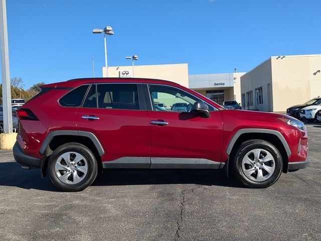 2019 Toyota RAV4 LE