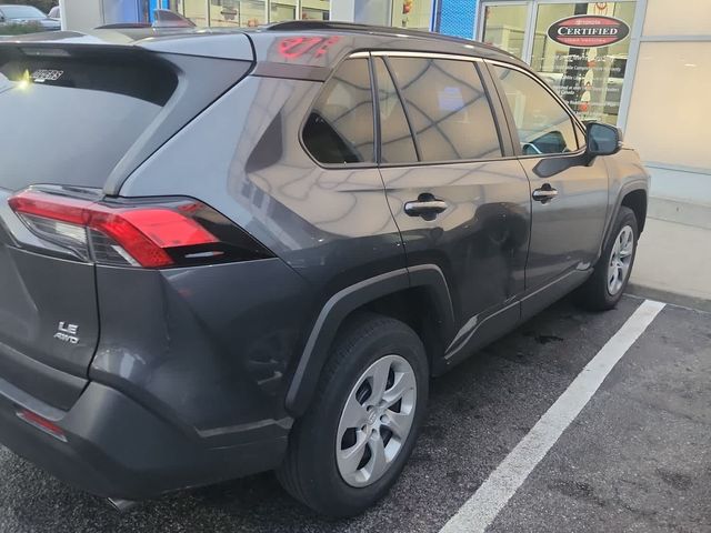 2019 Toyota RAV4 LE