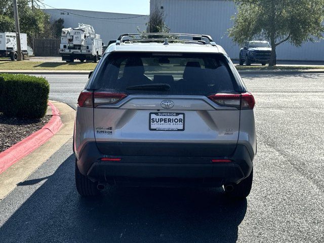 2019 Toyota RAV4 LE