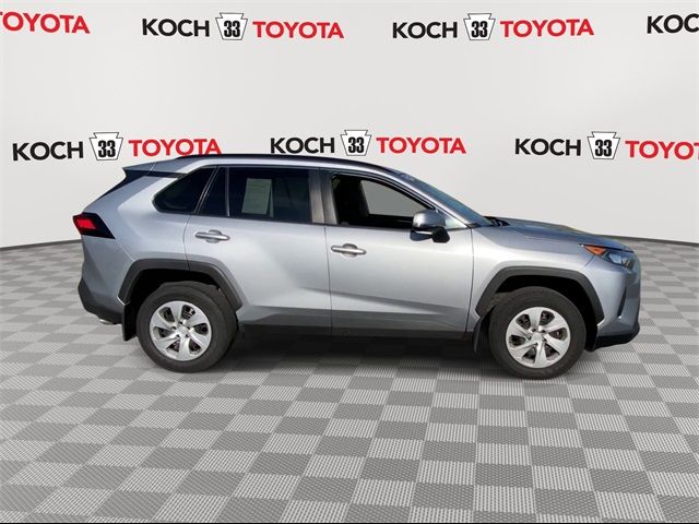 2019 Toyota RAV4 LE