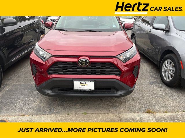 2019 Toyota RAV4 LE