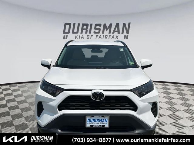 2019 Toyota RAV4 LE
