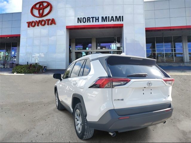 2019 Toyota RAV4 LE