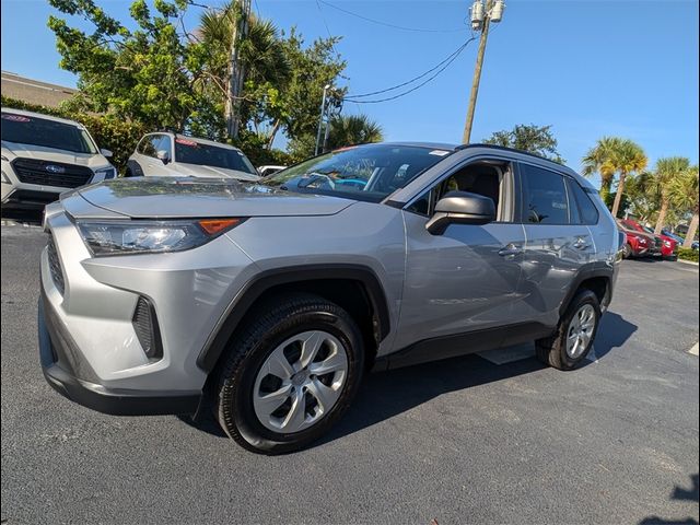 2019 Toyota RAV4 LE