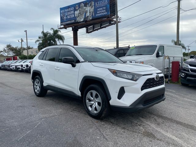 2019 Toyota RAV4 LE