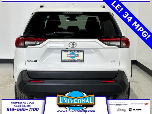 2019 Toyota RAV4 LE