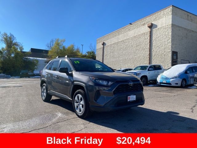 2019 Toyota RAV4 LE