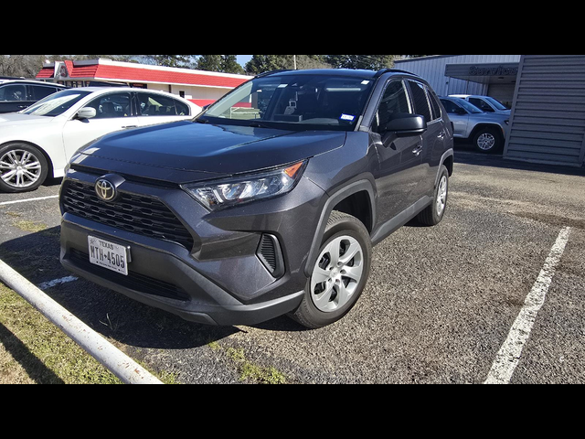 2019 Toyota RAV4 LE