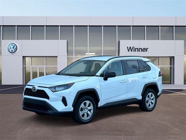 2019 Toyota RAV4 LE