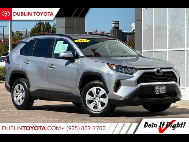 2019 Toyota RAV4 LE